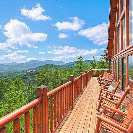 Grizzly Manor Villa Pigeon Forge Buitenkant foto