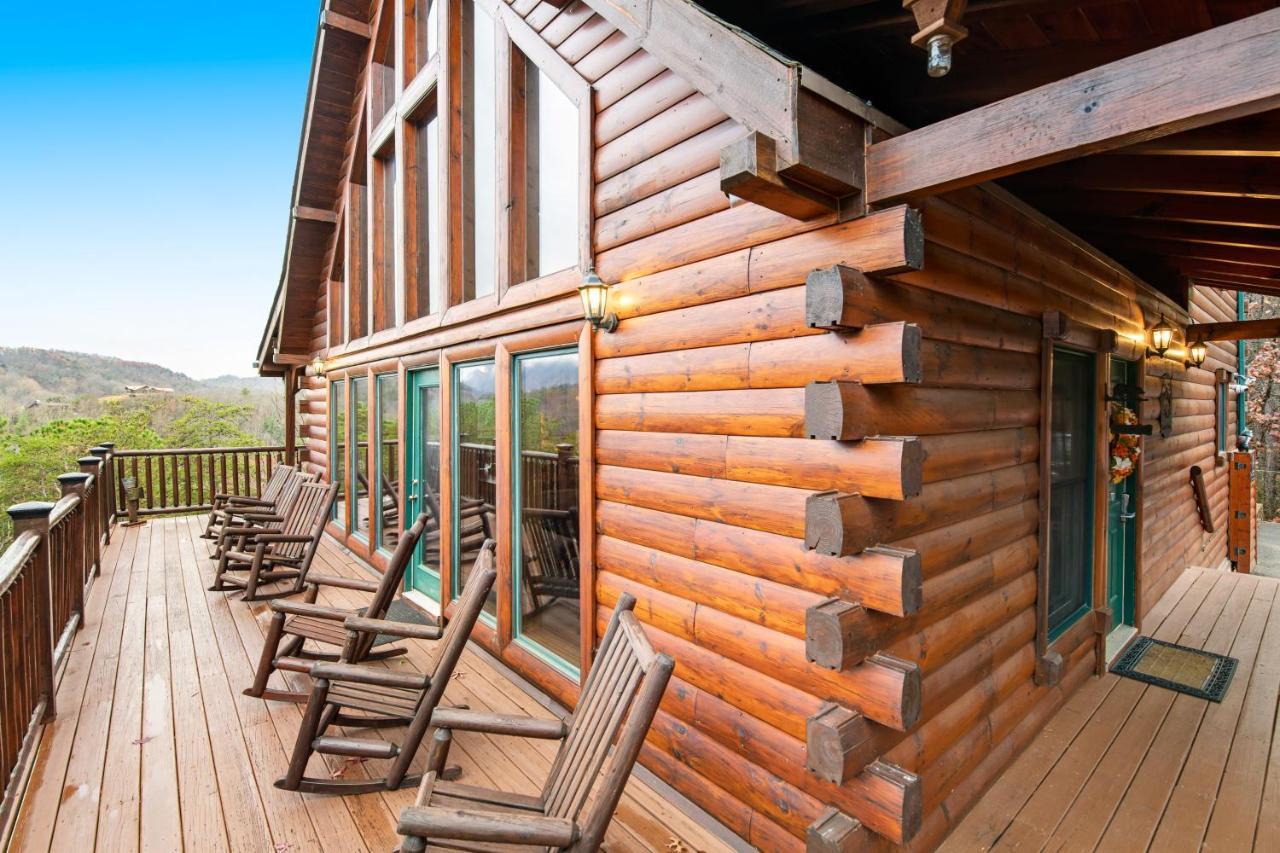 Grizzly Manor Villa Pigeon Forge Buitenkant foto