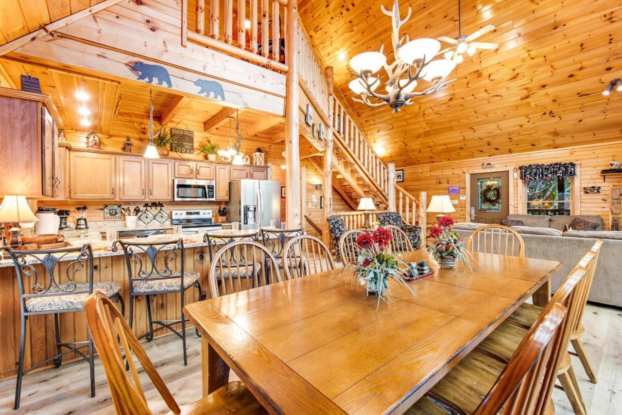 Grizzly Manor Villa Pigeon Forge Buitenkant foto