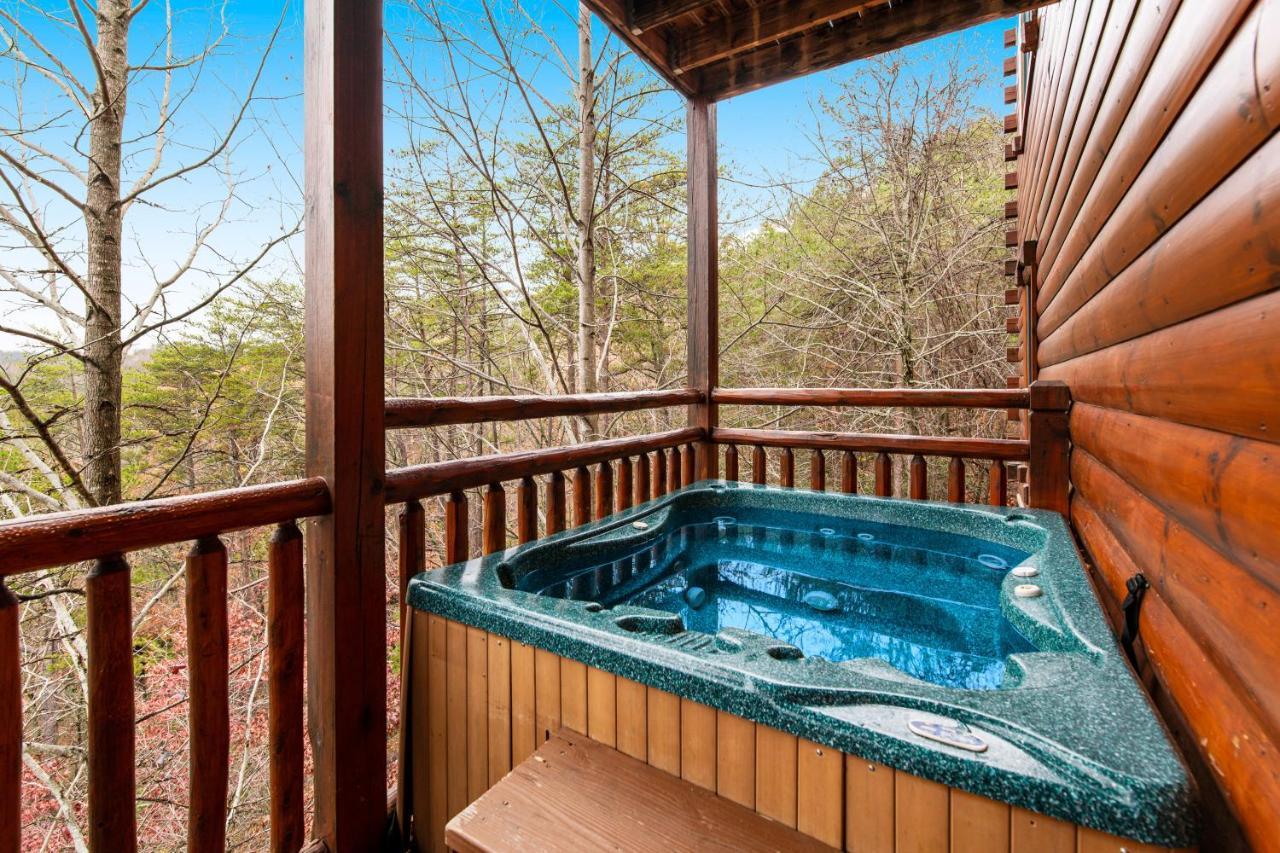 Grizzly Manor Villa Pigeon Forge Buitenkant foto