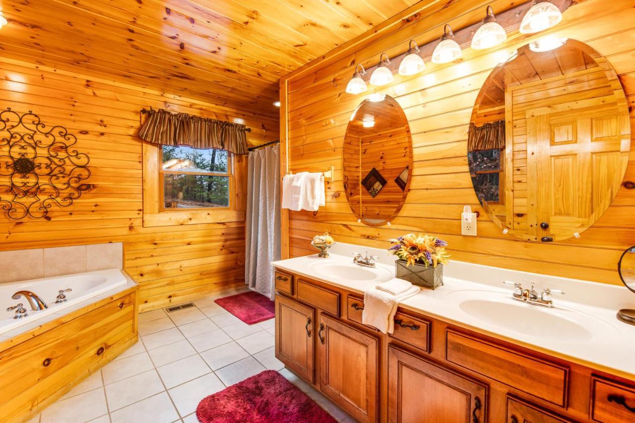 Grizzly Manor Villa Pigeon Forge Buitenkant foto