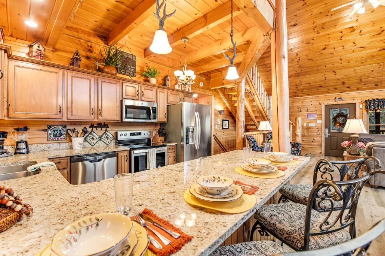Grizzly Manor Villa Pigeon Forge Buitenkant foto