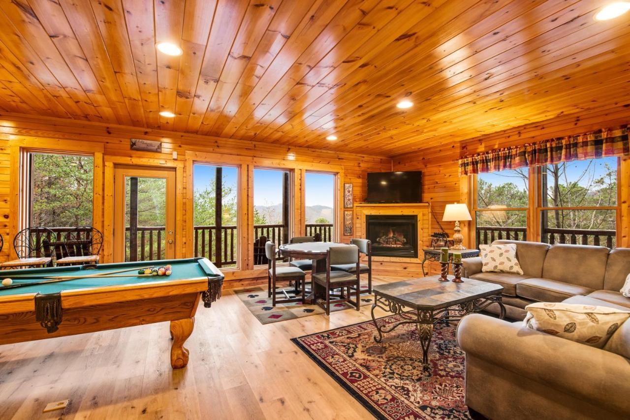 Grizzly Manor Villa Pigeon Forge Buitenkant foto