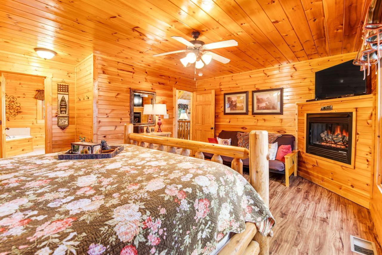 Grizzly Manor Villa Pigeon Forge Buitenkant foto