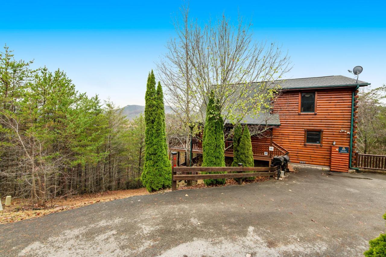 Grizzly Manor Villa Pigeon Forge Buitenkant foto