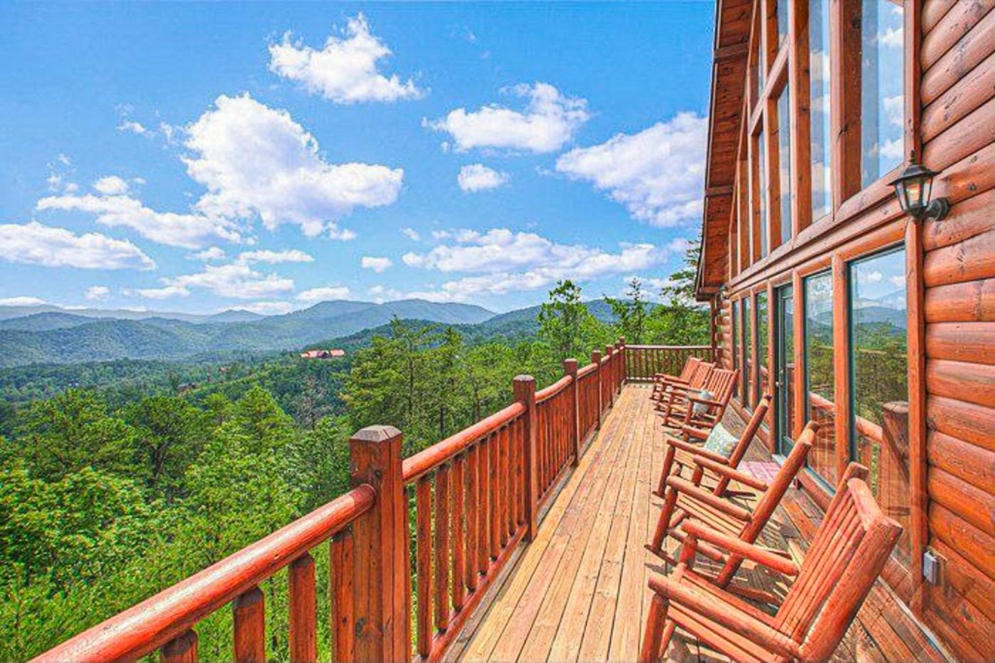 Grizzly Manor Villa Pigeon Forge Buitenkant foto
